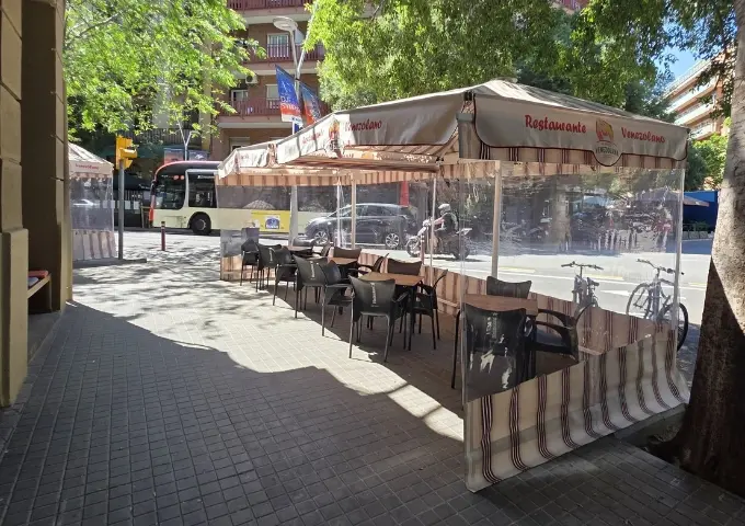 La terraza, abierta todo el año - El Rincón de la Abuela Venezolana